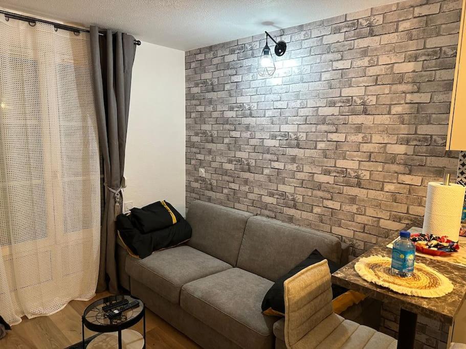 Apartment Moderne Proche Land
